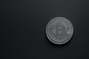 Transitioning from traditional currencies to crypto assets for new investors